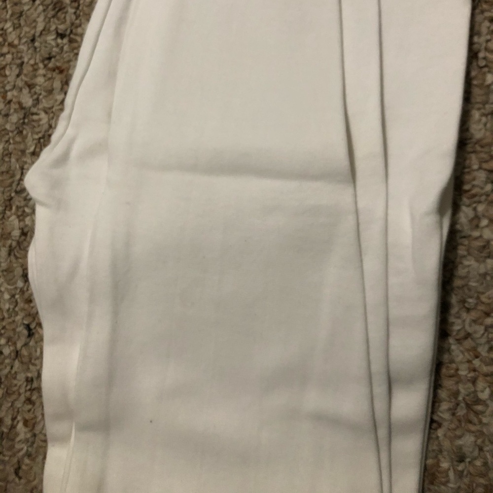 Never worn leggings - flexible fits M/L